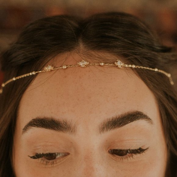 Bridal Forehead Jewelry - Picture 1 of 3